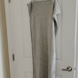 Stylish Gray Knit Scarf